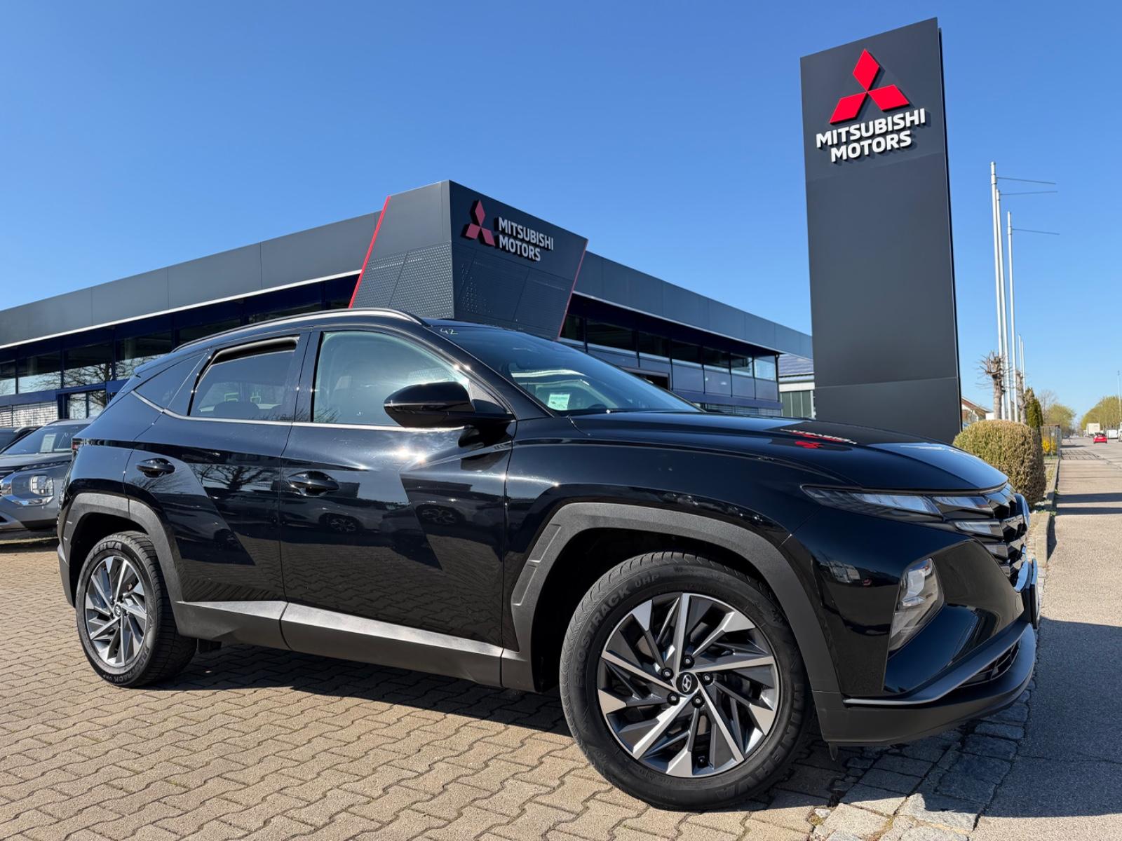 Hyundai TUCSON 1.6 T-GDI MT *Navi*SHZ*LHZ*AHK