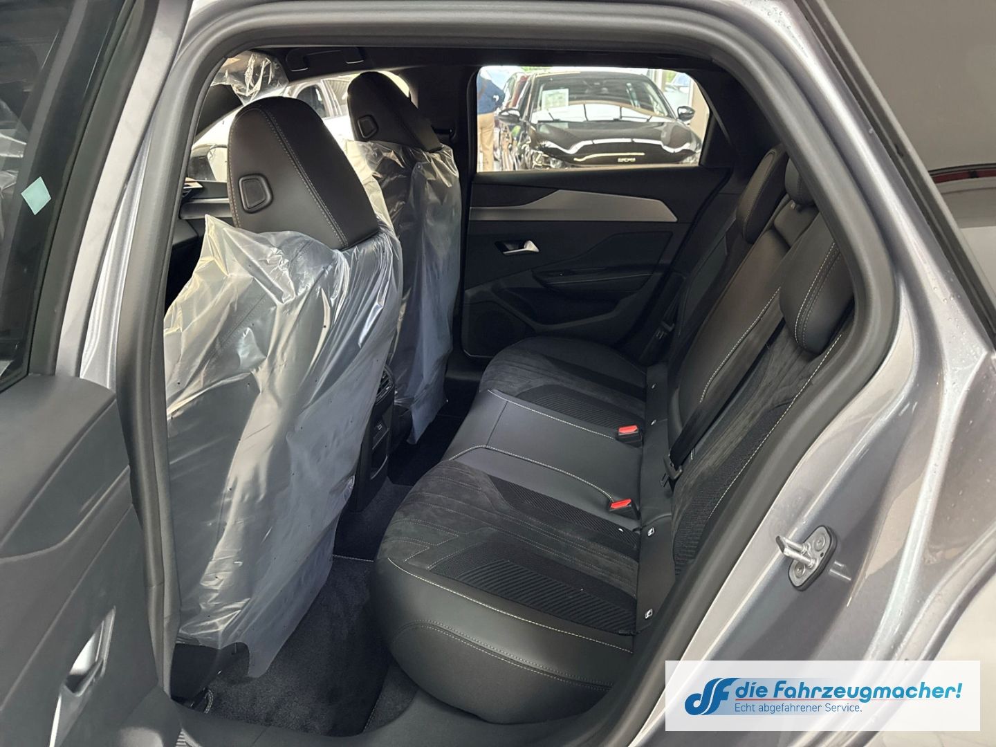Fahrzeugabbildung Peugeot 308 SW GT Navi Digitales Cockpit Memory Sitze 36