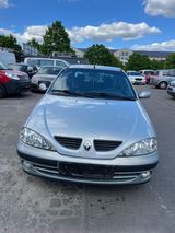Renault Megane 1,4L - Renault Megane aus 2002