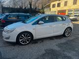 Opel Astra 1.7 CDTI 110CV 5 porte Elective - Opel Astra mit Diesel-Antrieb: Limousine, 1.7