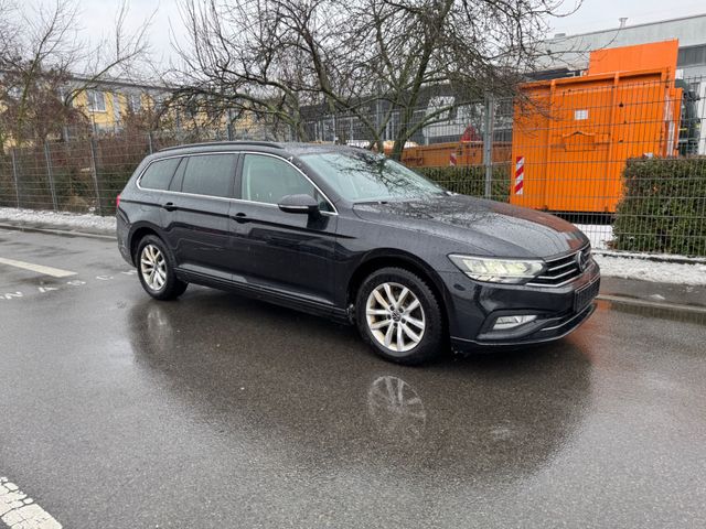 Volkswagen Passat Variant Business 2,0 TDI 110 KW Automatik