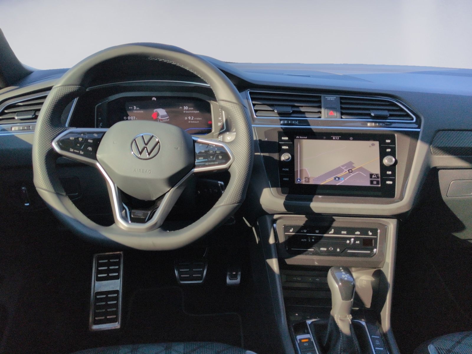Tiguan 2.0 TDI DSG 4M R-Line KAMERA+STHZ+AHK