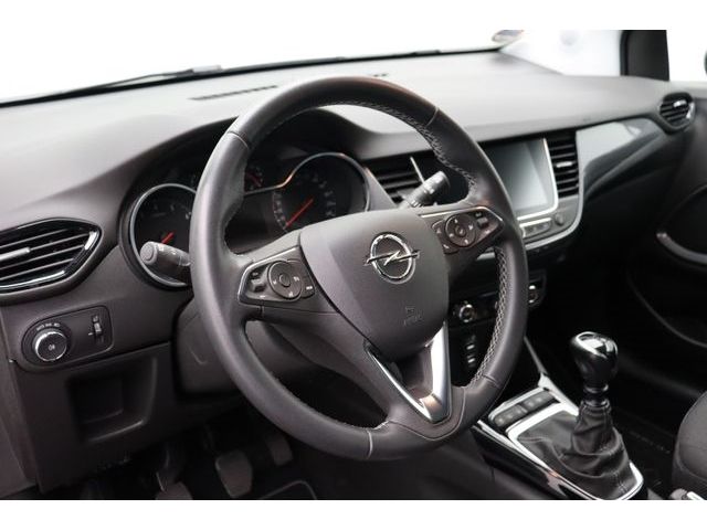 Fahrzeugabbildung Opel Crossland 1.2 Elegance AHK LED DAB AppleCP RK