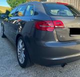 Audi A3 Sportback - Audi A3 aus 2011 mit Diesel-Antrieb
