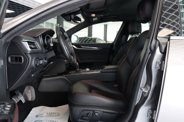 Fahrzeugabbildung Maserati Ghibli 3.0 V6 S Q4 GranSport |KAMERA|LED|CARBON