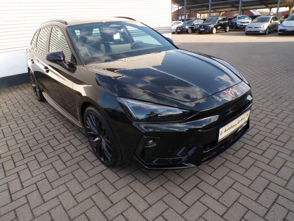 Fahrzeugabbildung CUPRA Leon Sportstourer VZ 1.5 e-Hybrid DSG Black Edit