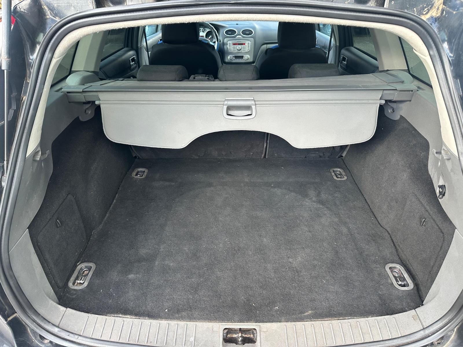 Ford Focus 2008 — photo 10