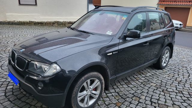 BMW X3 2.0d Allrad Automatik/Scheckheft