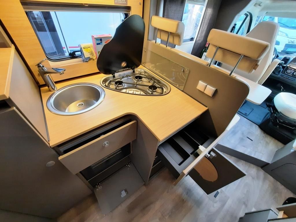 Fahrzeugabbildung LMC Tourer T 663 G 70 Jahre Sie sparen 7.731,- €