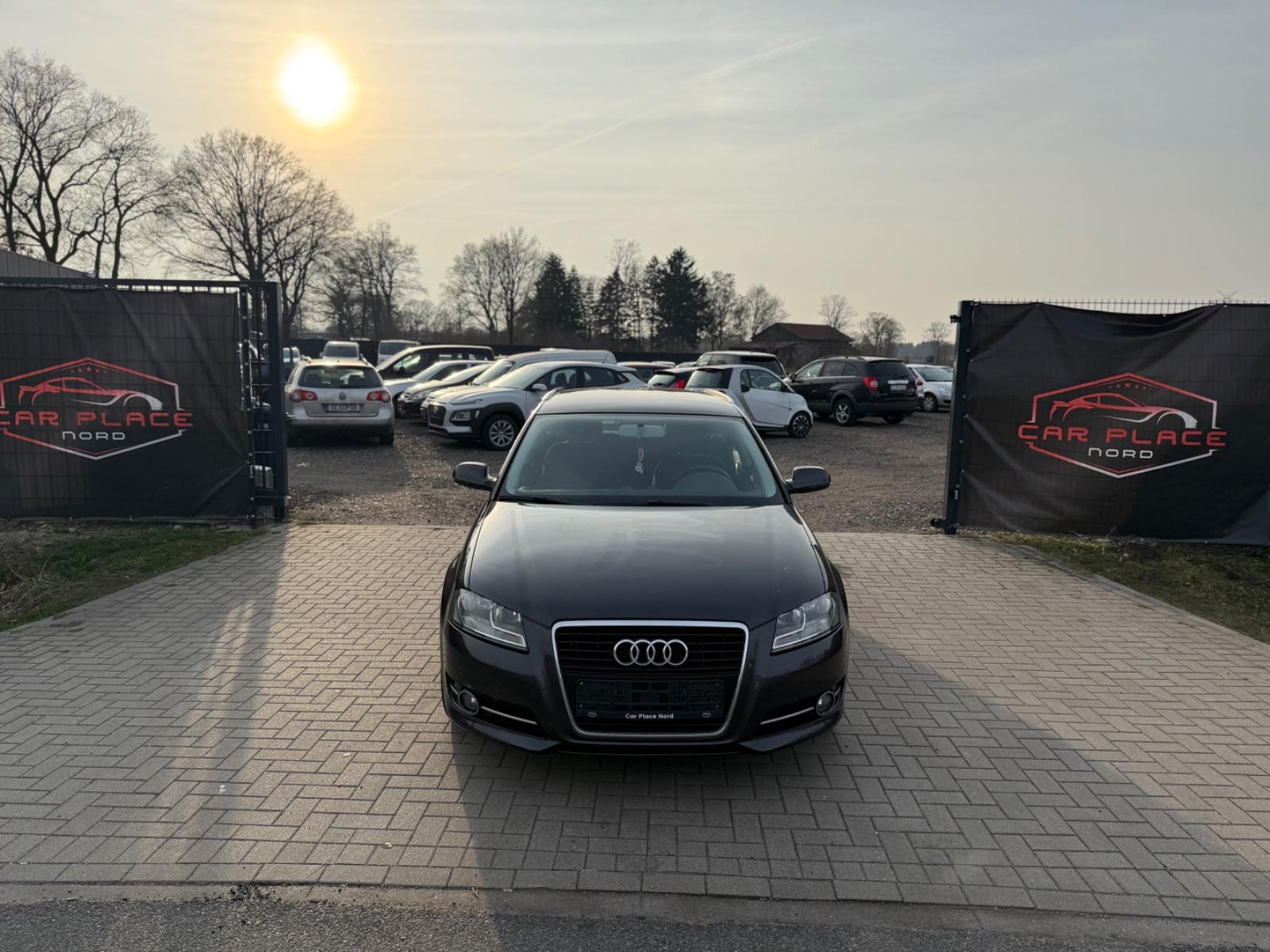 Audi A3 Sportback 1.2 TFSI Ambition ANHÄNGER/PDC/SHZ