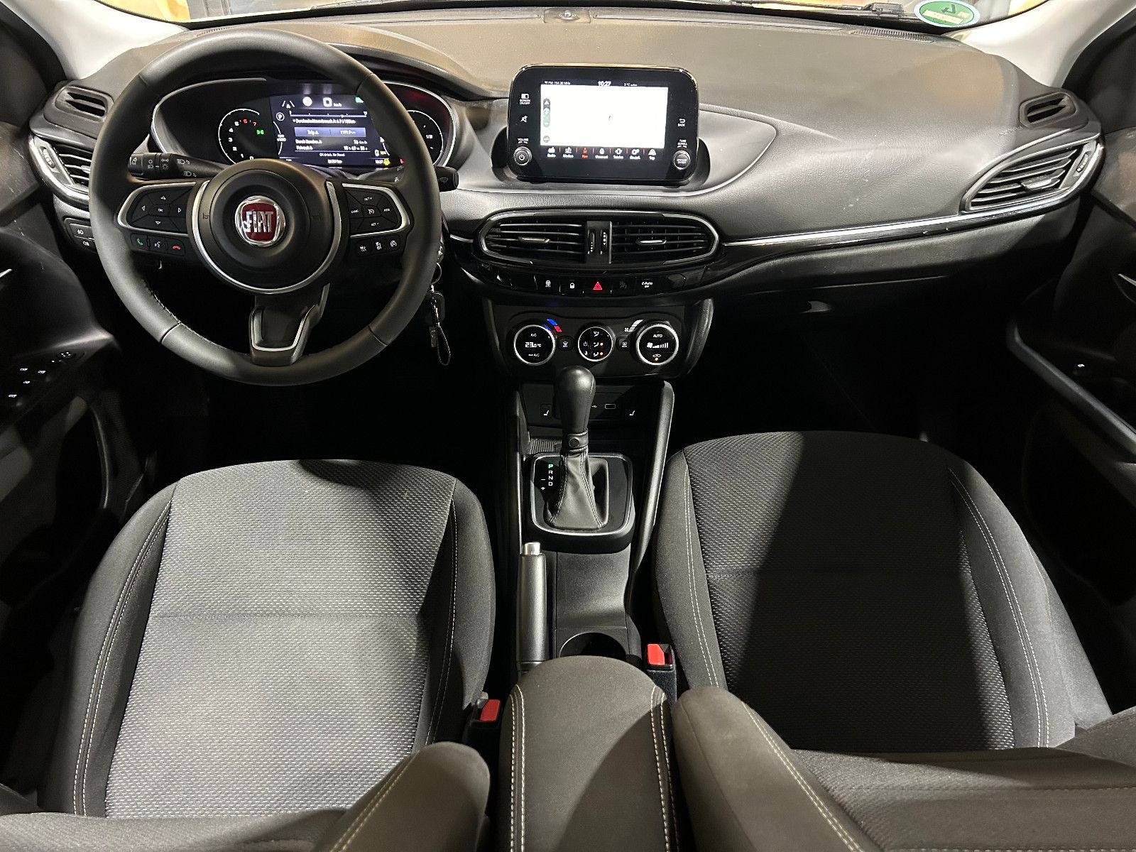 Fahrzeugabbildung Fiat Tipo City Life/ACC/SHZ/KAMERA/NAVI/SPURHALTE