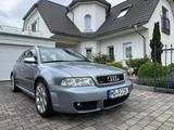 Audi RS4 2.7 quattro -