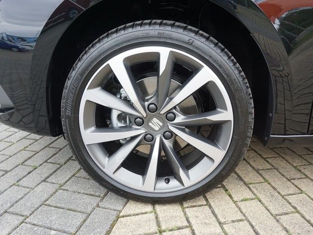 Fahrzeugabbildung SEAT Leon ST TSI FR DSG LED Navi ACC RFK SH 18"