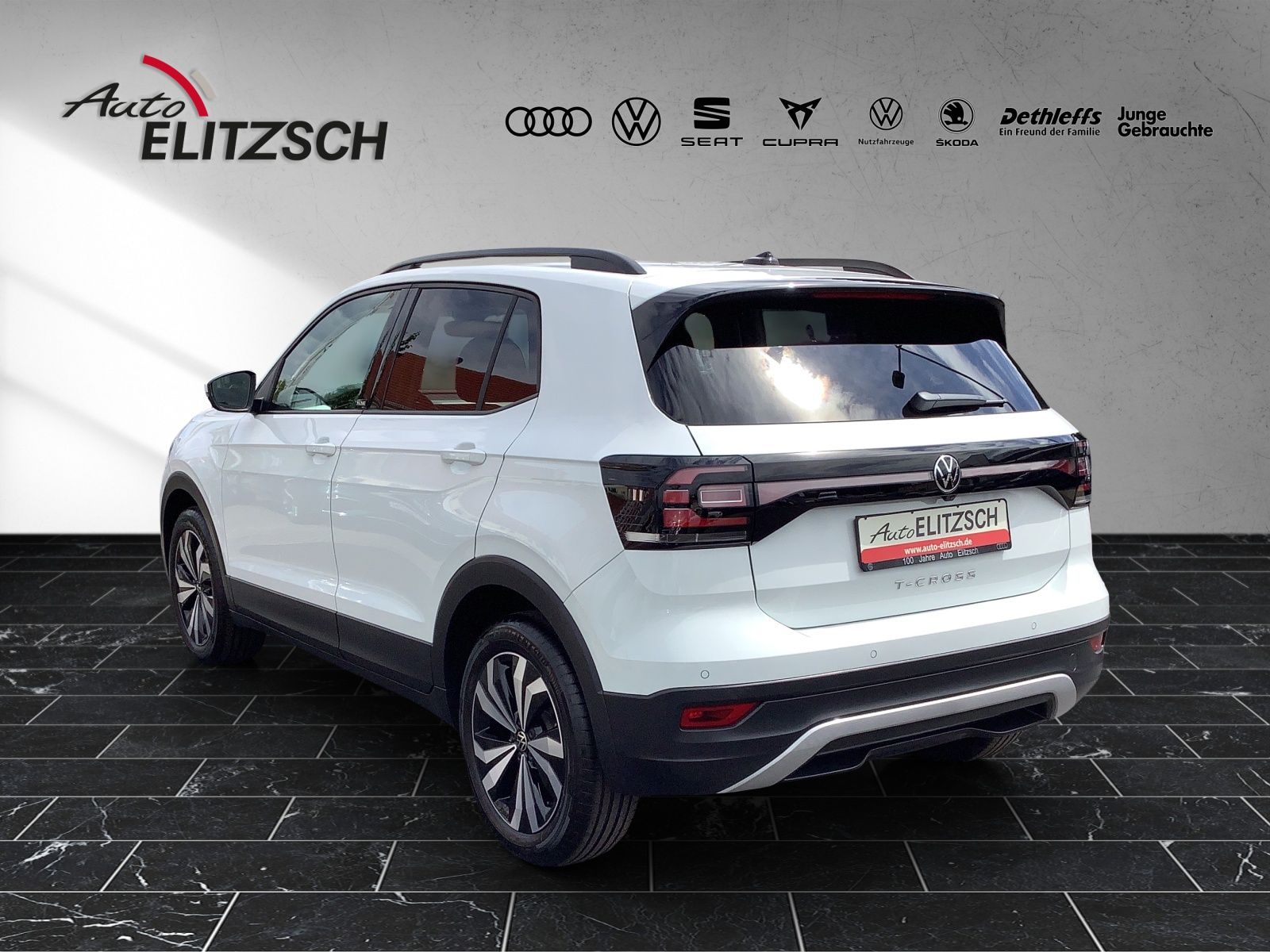 Fahrzeugabbildung Volkswagen T-Cross DSG AHK Kamera ACC Navi LED