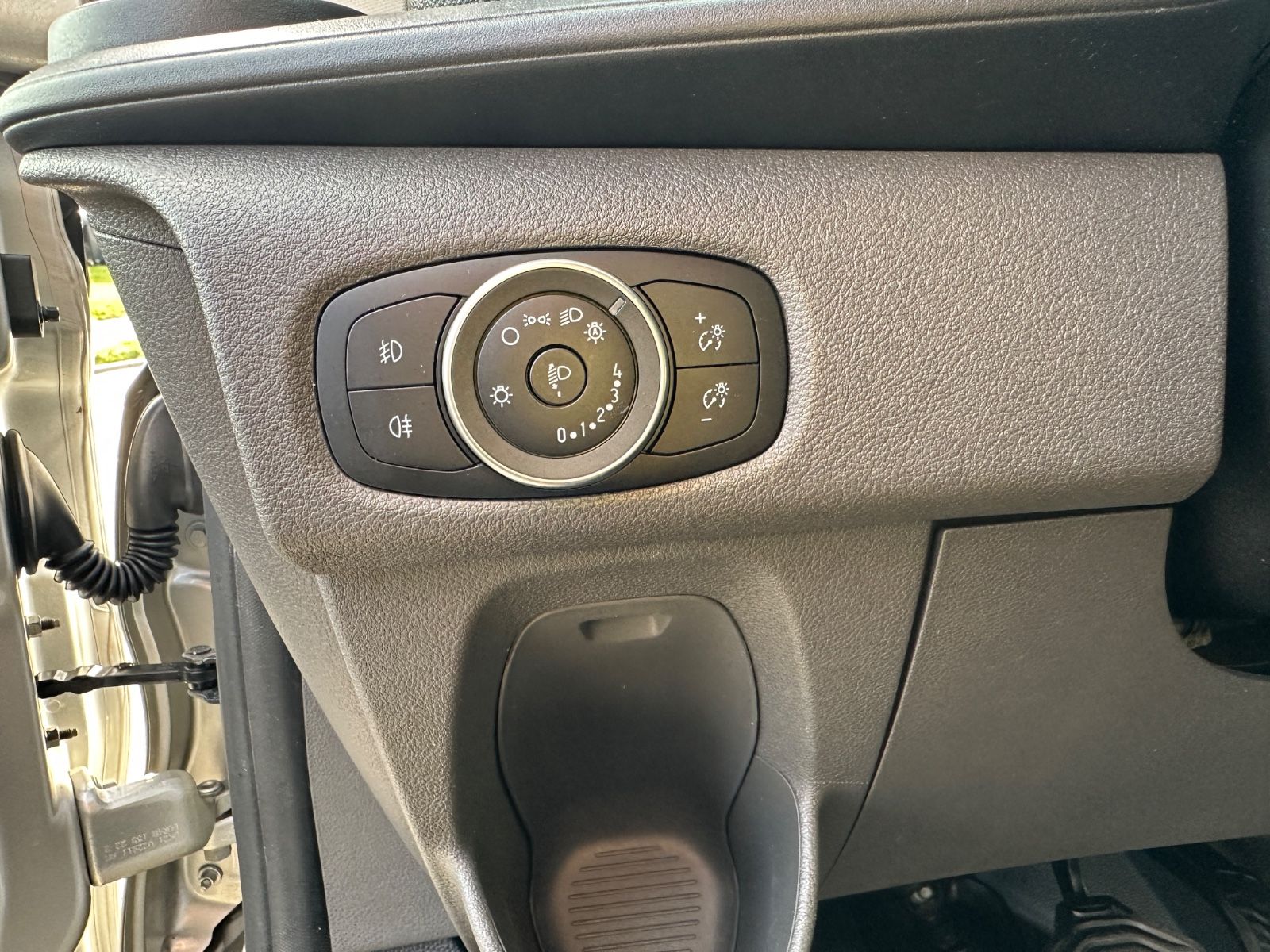 Fahrzeugabbildung Ford Transit Custom Kasten 300 Autom./Navi/Kamera/AHK