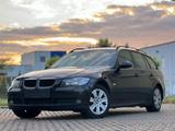 BMW 318 3 Touring 318i*AUTOM*KLIMA*S-DACH*PDC*TÜV* - BMW 318 aus 2006: 318d