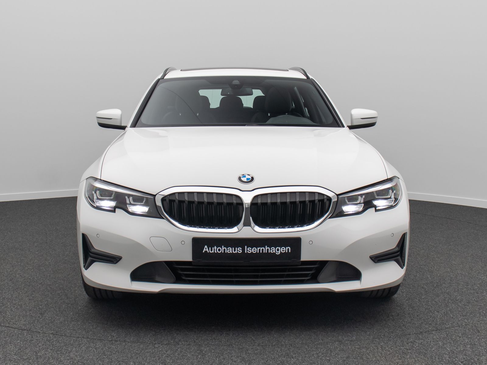 Fahrzeugabbildung BMW 320d xD Panorama PDC DAB Sport Geschwindigkeitsr