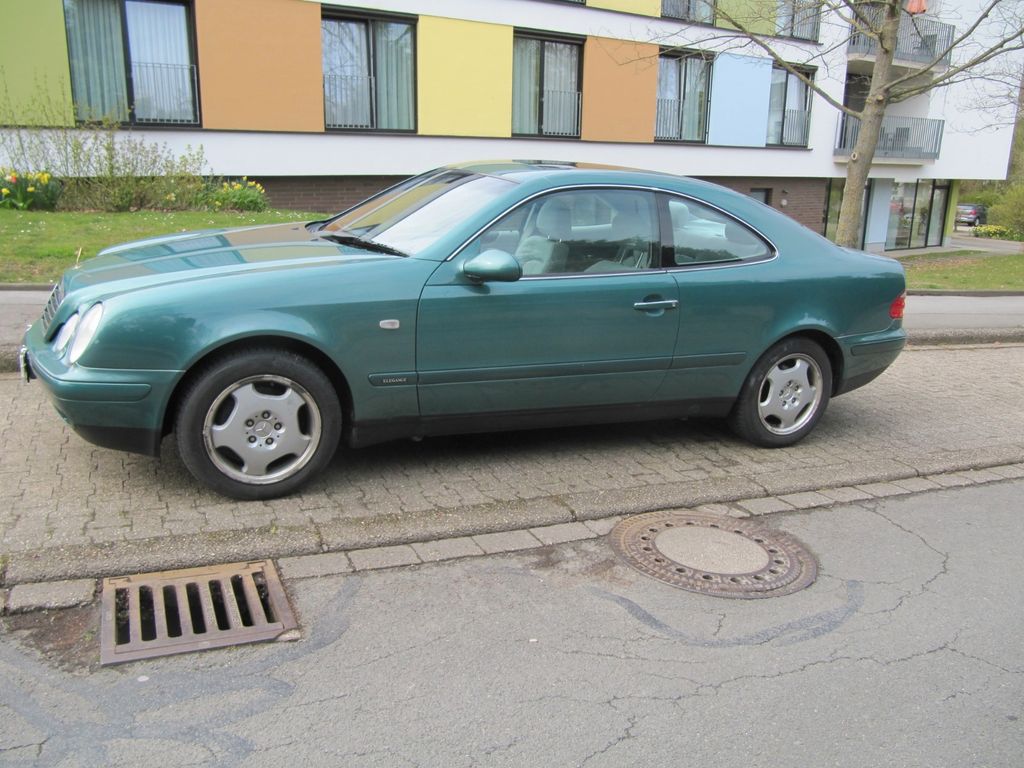 Mercedes-Benz CLK 200