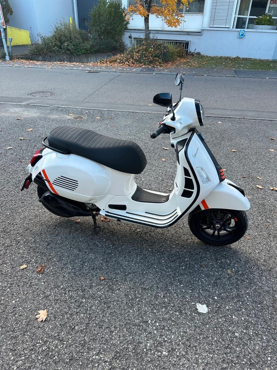 Vespa GTS 300 Super Sport