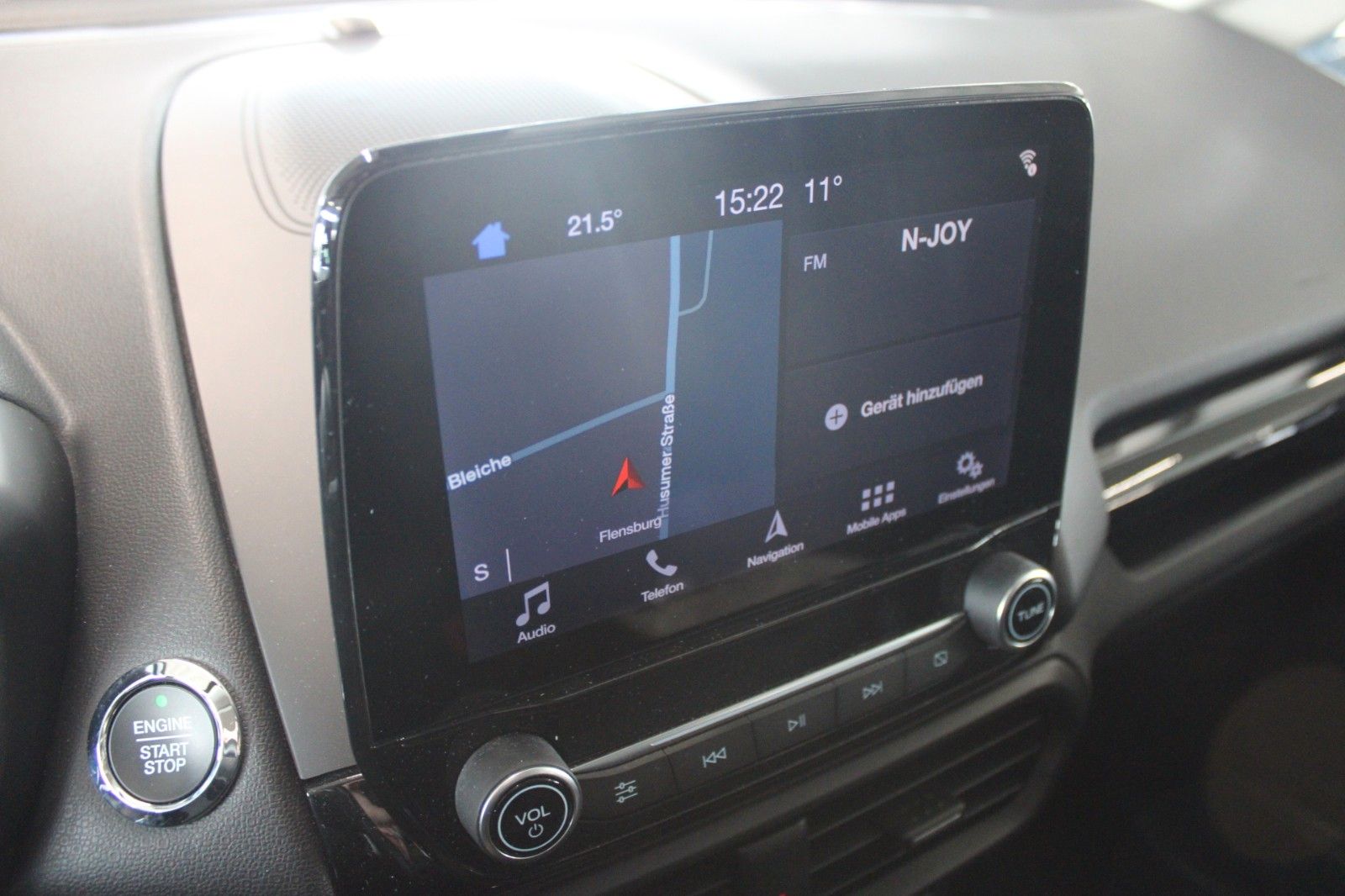Fahrzeugabbildung Ford EcoSport Titanium NAVI Schiebedach CAM WinterPak