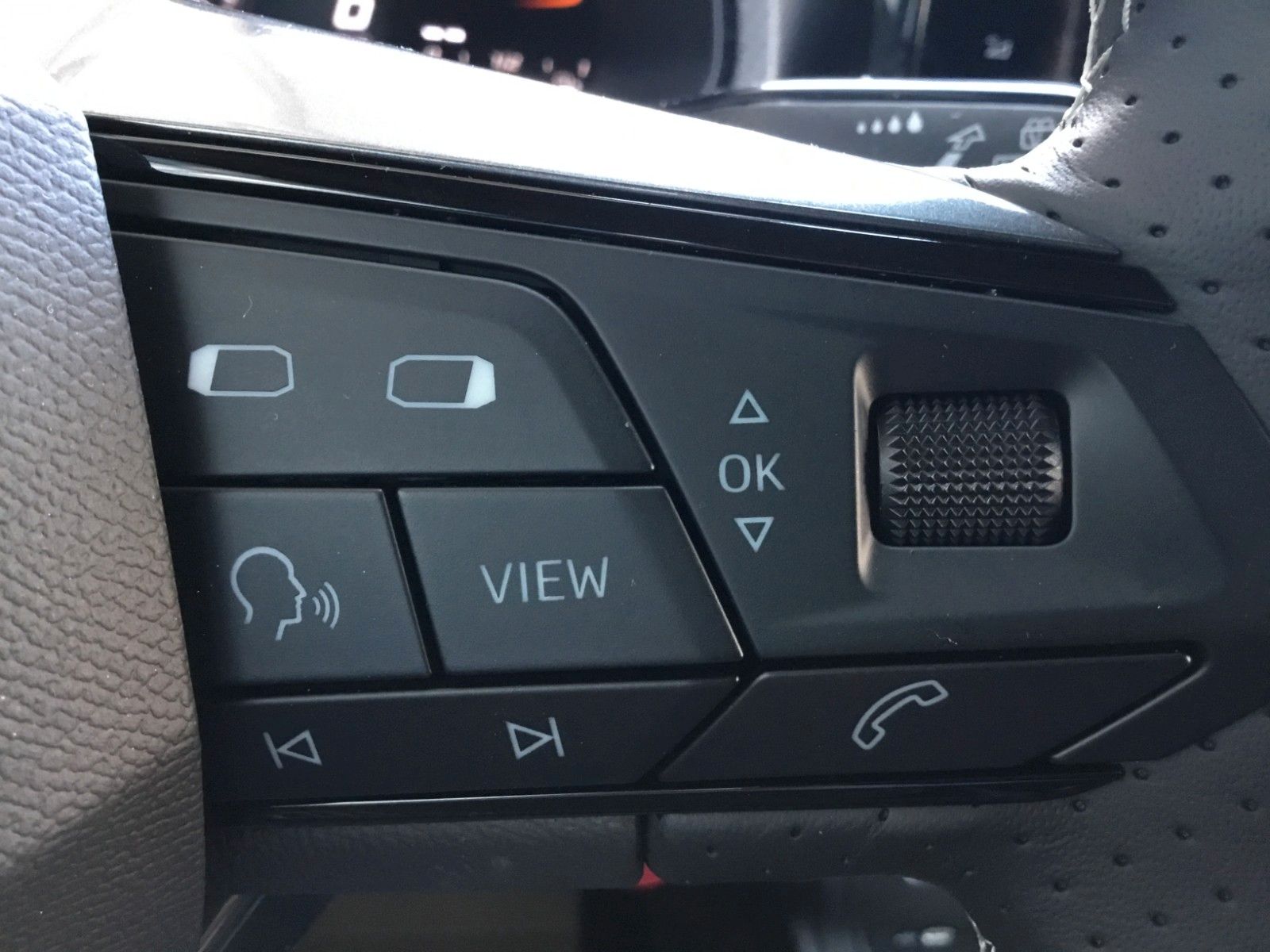 Fahrzeugabbildung SEAT Arona 1.0 TSI Style DSG+AHK+ACC+Navi+Kamera
