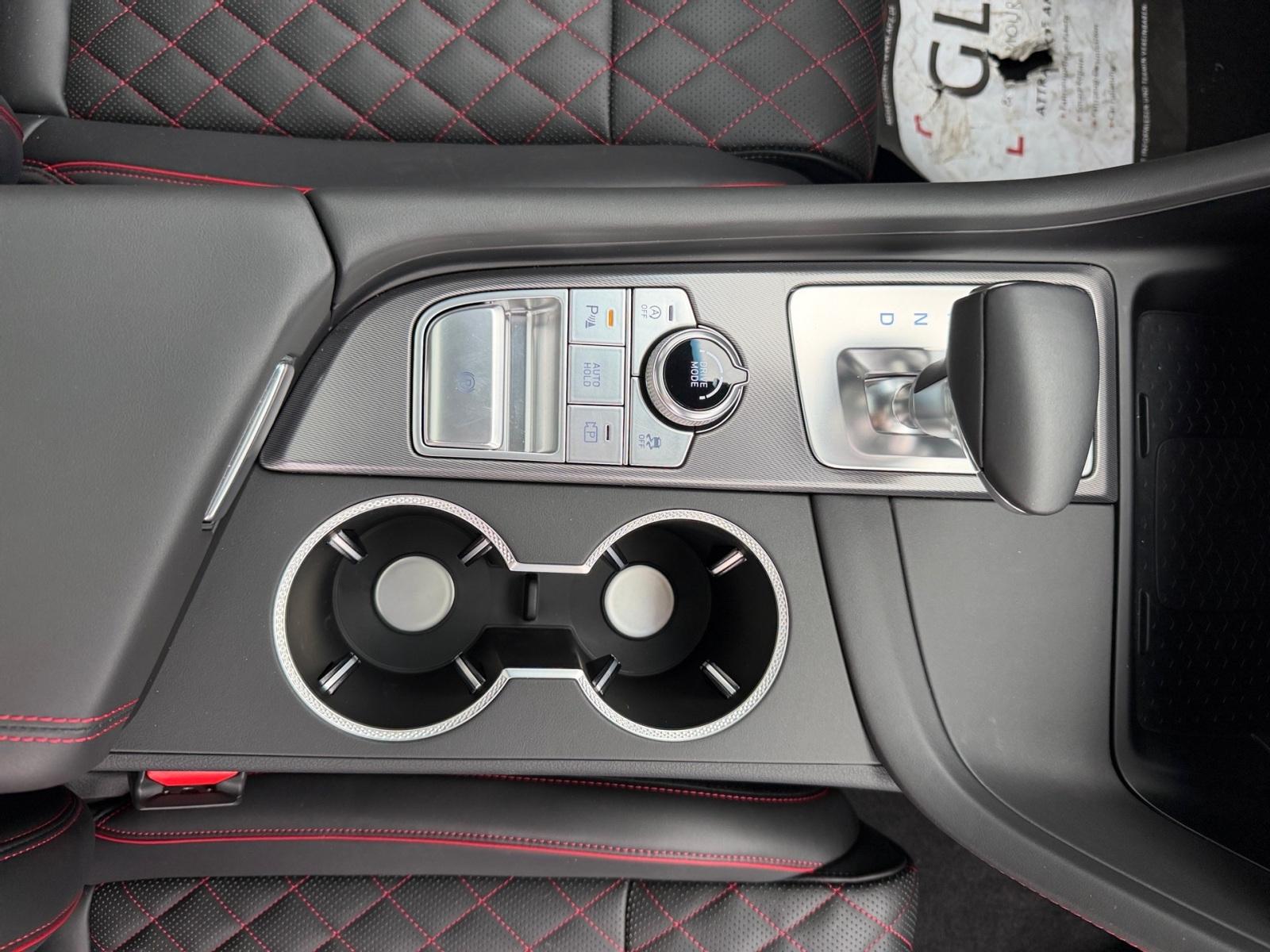 Genesis G70 2.0 T-GDi Sedan Sport RWD Glasschiebedach