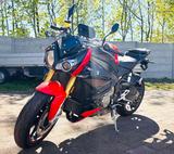 BMW S1000R - Akrapovic, Sport- und Dynamikpaket - Motorräder in Erfurt