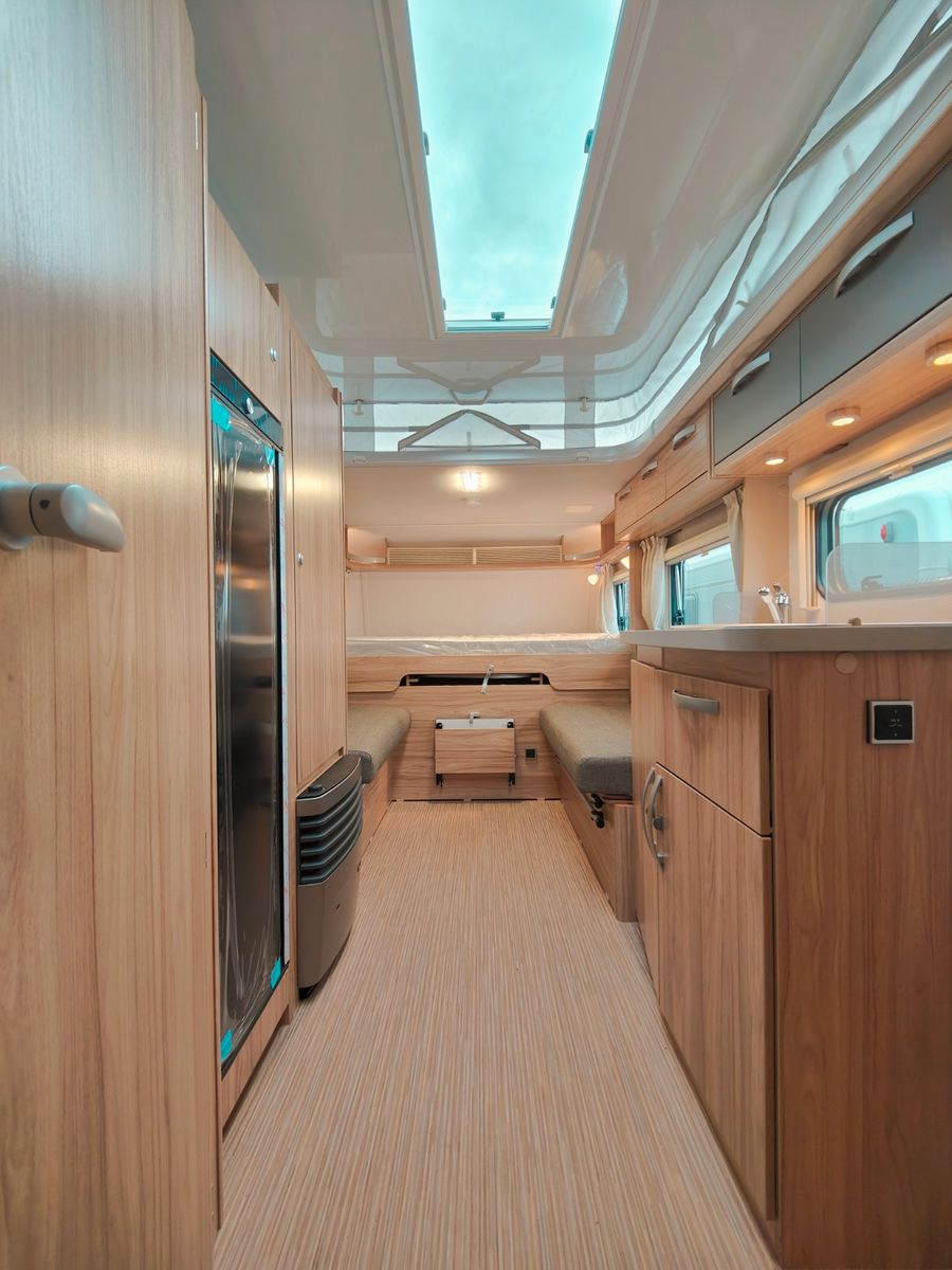 Fahrzeugabbildung HYMER / ERIBA / HYMERCAR Feeling 515 Elegance - SPRING SALE -