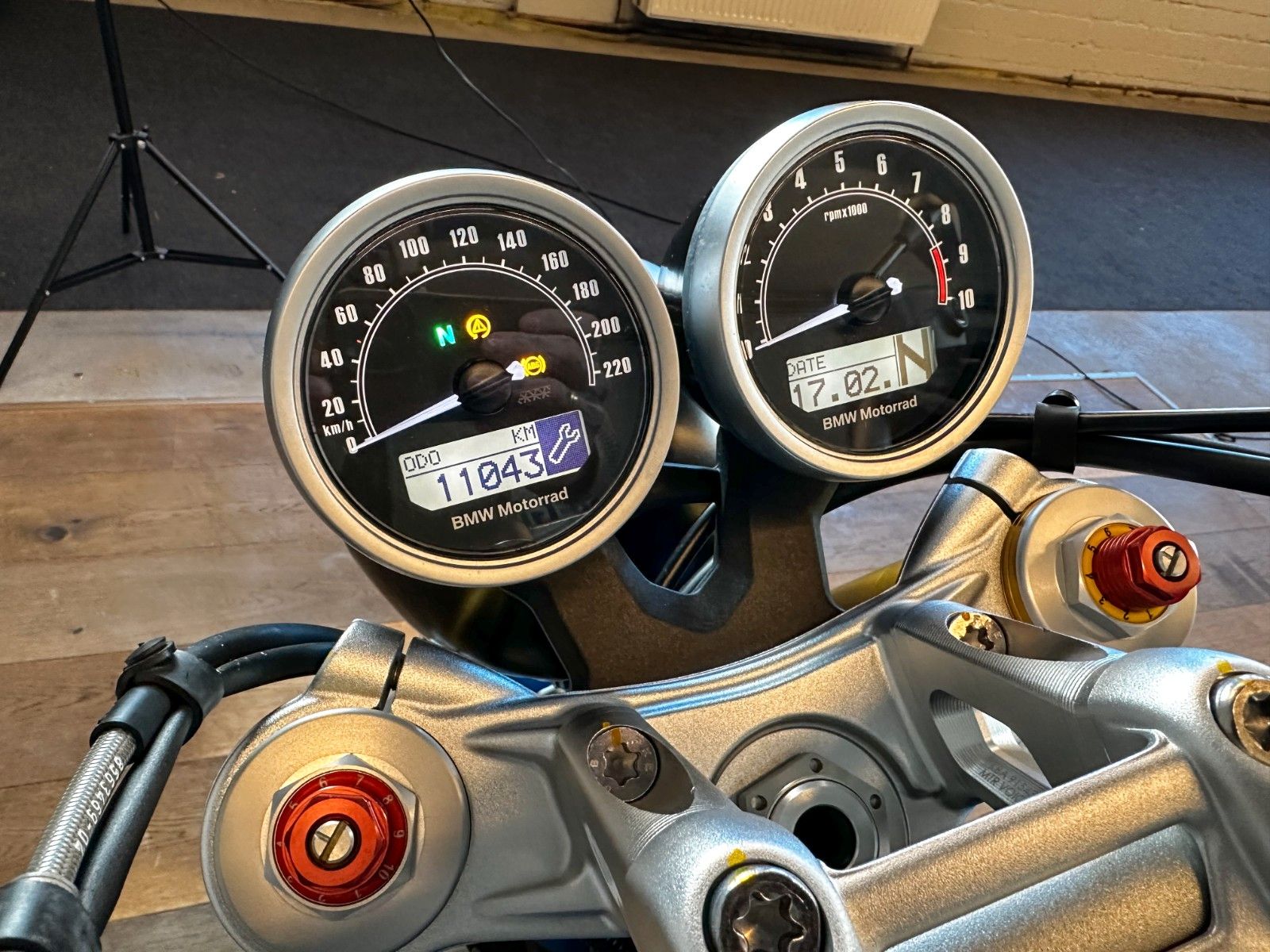 Fahrzeugabbildung BMW R nine T - Sonderlackierung in blau!