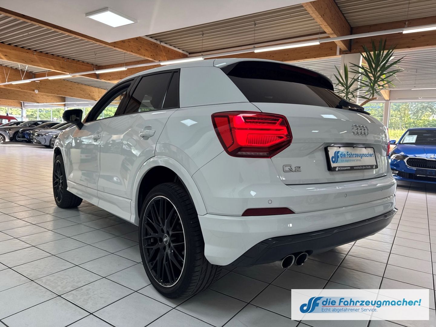 Fahrzeugabbildung Audi Q2 sport Sportpaket Navi Digitales Cockpit LED A