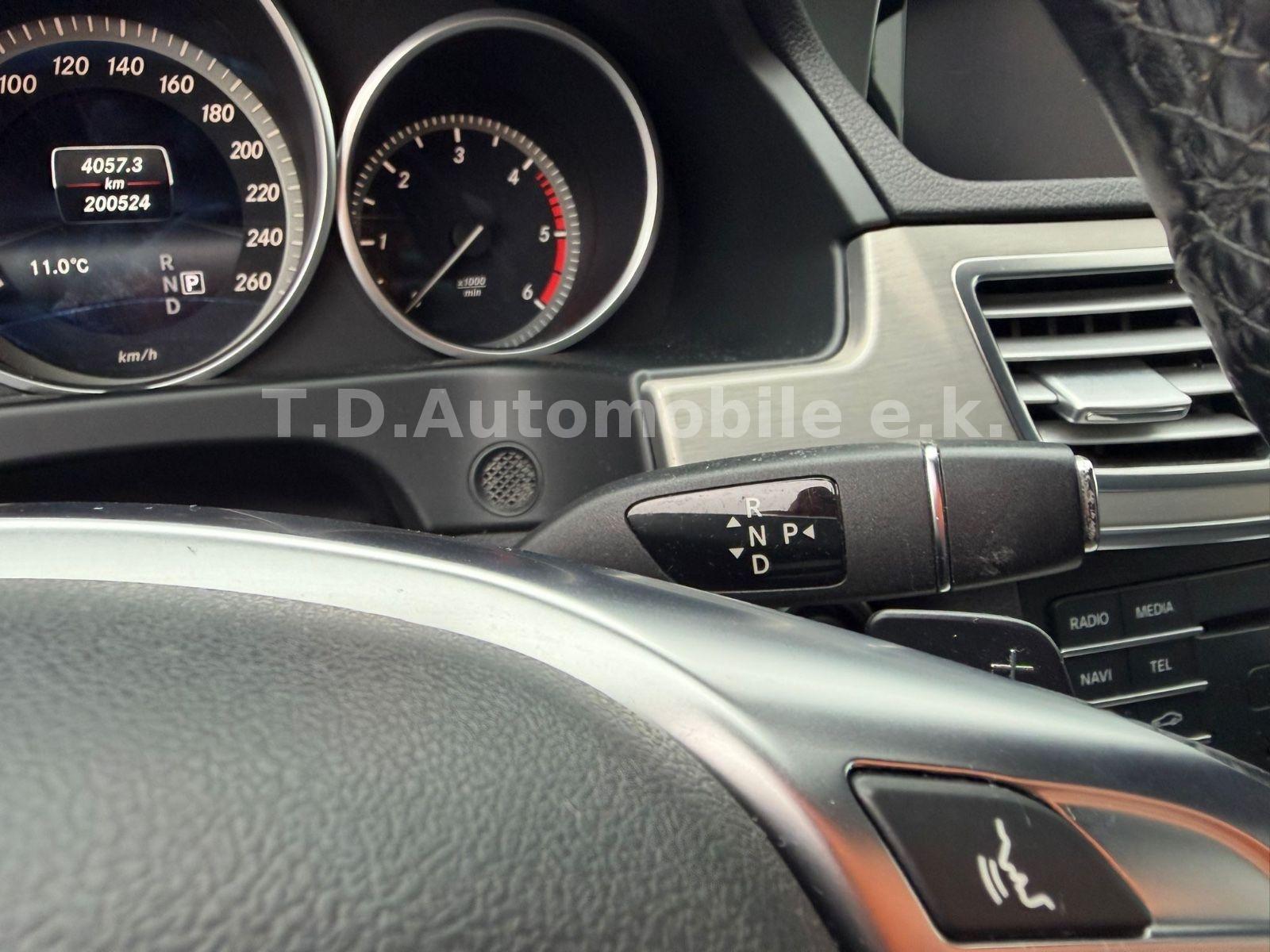 Mercedes-Benz E 220  Limousine  BlueEfficiency Edition /AMG/