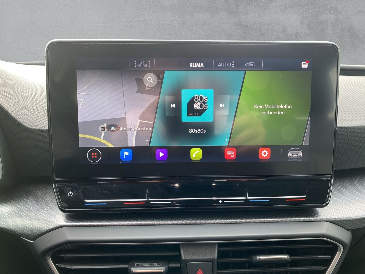 Fahrzeugabbildung SEAT Leon Sportstourer Style Navi Digitales Cockpit L