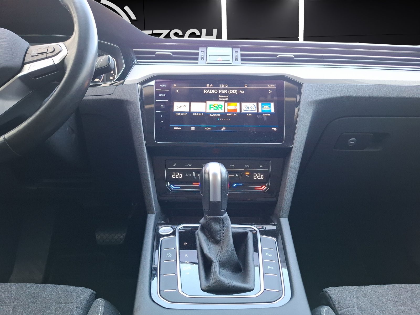 Fahrzeugabbildung Volkswagen Passat Variant TDI Business DSG Matrix AHK Navi