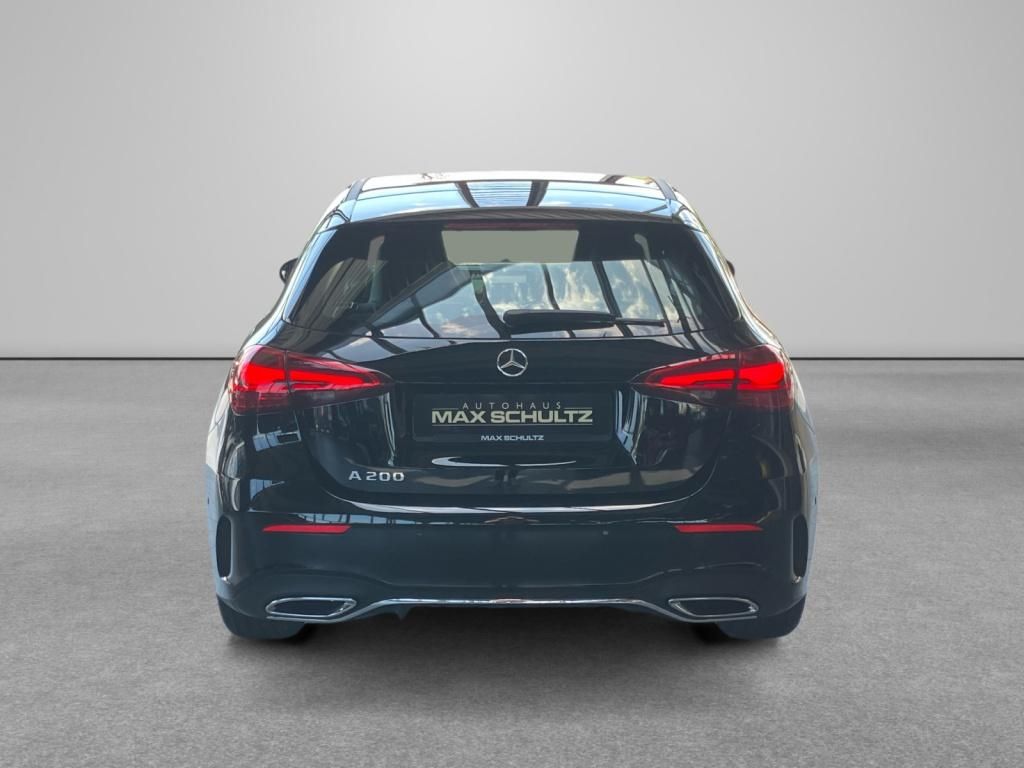 Fahrzeugabbildung Mercedes-Benz A 200 Kompaktlimousine AMG*AHK*Kamera*LED*Sitzzg