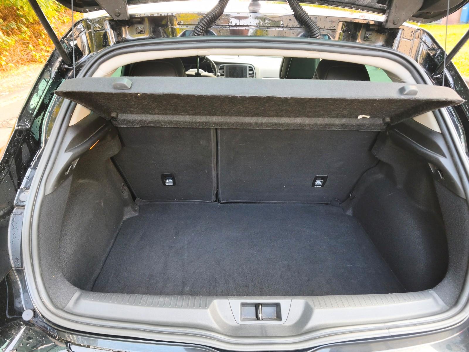 Renault Megane ENERGY TCe 165 EDC Bose Edition Bose ...