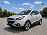 Hyundai ix35 Premium AWD * AUTOMATIK * LEDER * KAMERA * - Hyundai ix35: Premium
