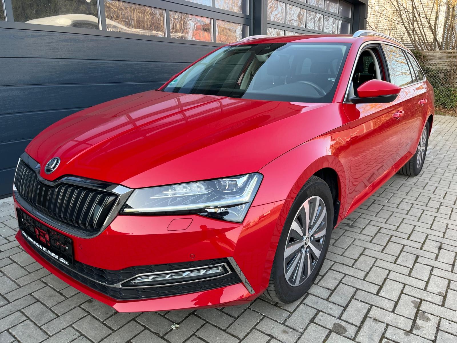 Skoda Superb Combi Style iV 1.Hand LED AHK Standheizun