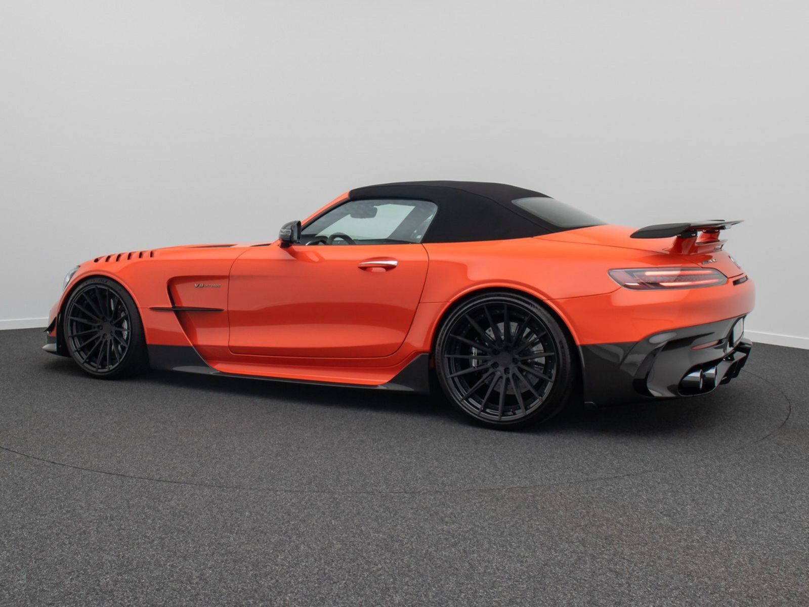 Fahrzeugabbildung Mercedes-Benz AMG GT C AMG GTC 4.0 V8 Black Series 1of1 900PS