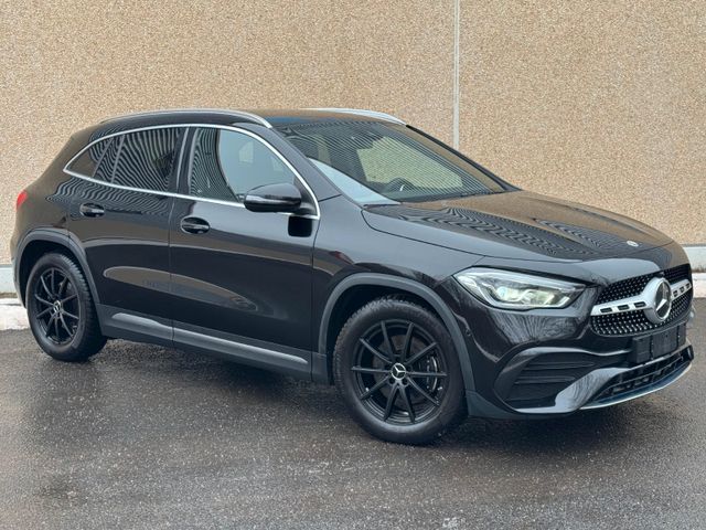 MERCEDES-BENZ GLA*220d*AMG*NightPaket*Alcantara*R.Kam*