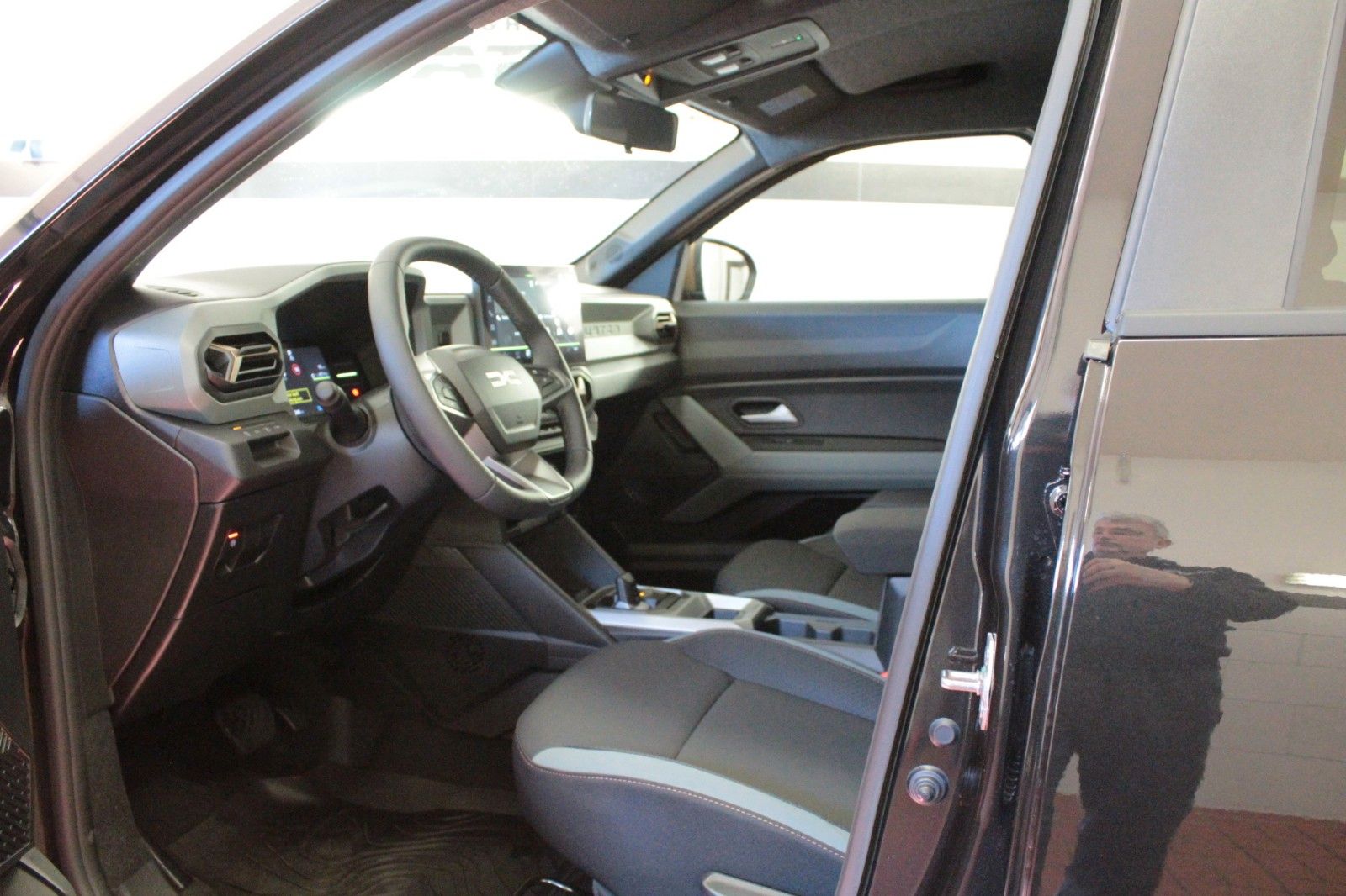 Fahrzeugabbildung Dacia Duster Hybrid 140 Extreme*Winterpaket*15064*