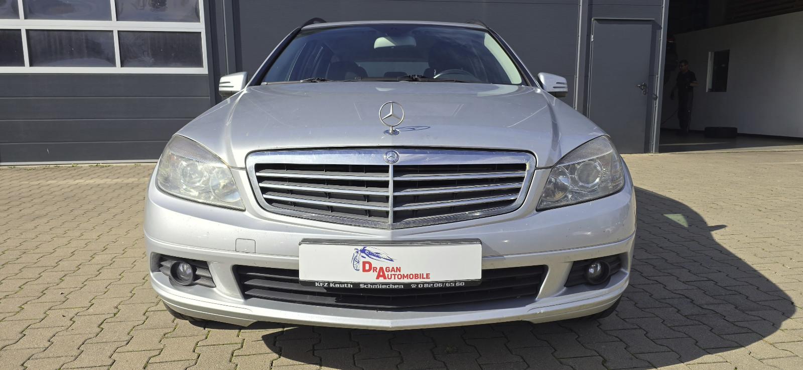 Mercedes-Benz C200 2009 — photo 8