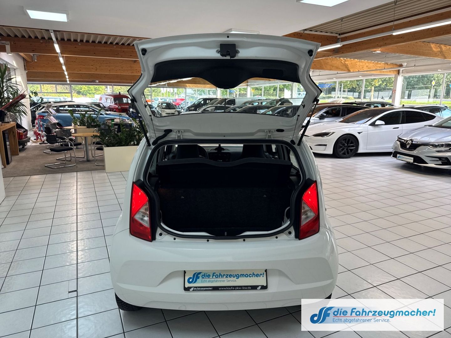 Fahrzeugabbildung SEAT Mii Style 1.0 EU6d-T SHZ Berganfahrass. Winterpa