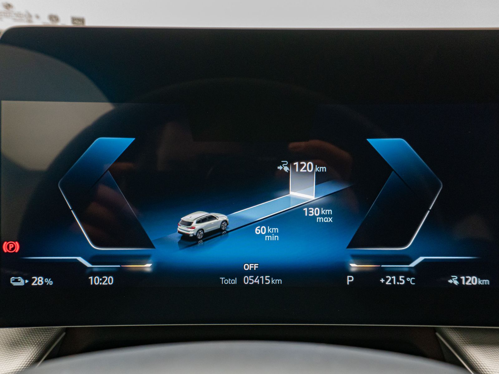 Fahrzeugabbildung BMW iX1 eD20 Kamera DAB Fernlichtassis Komfort Sport