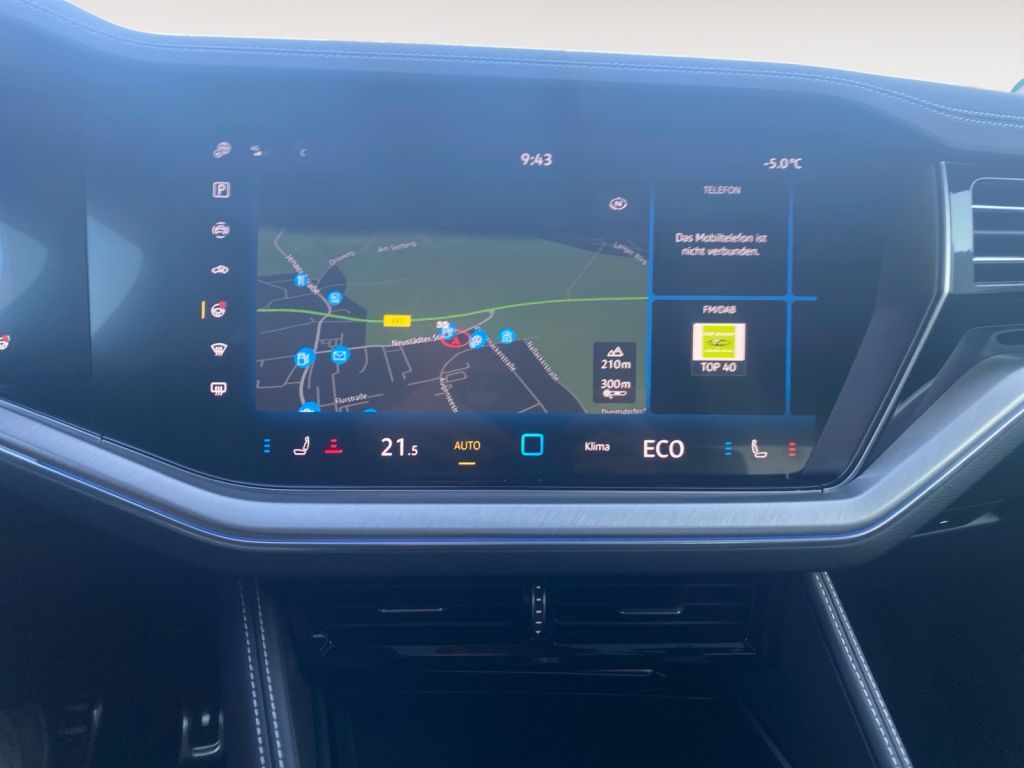 Fahrzeugabbildung Volkswagen Touareg 3.0V6 R-Line Black Style 5JGarantie Voll