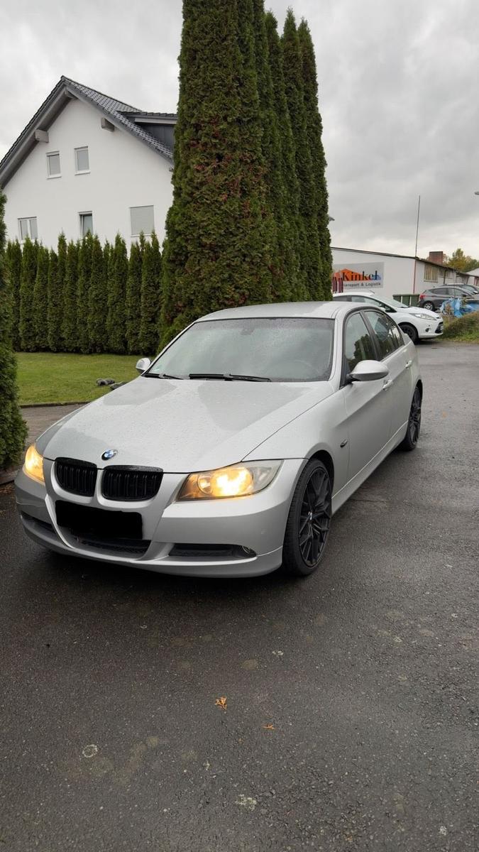 BMW 320