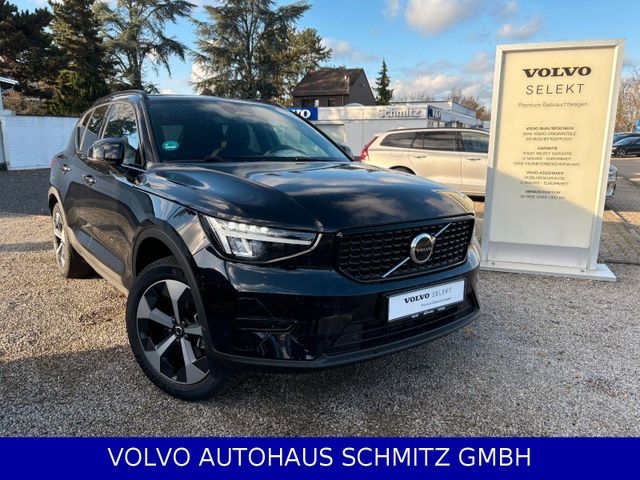 Volvo XC40 B3 Aut. Plus Dark Standheizung 19"