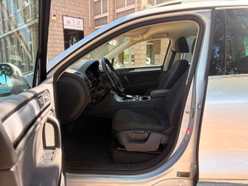 Volkswagen Touareg - 10