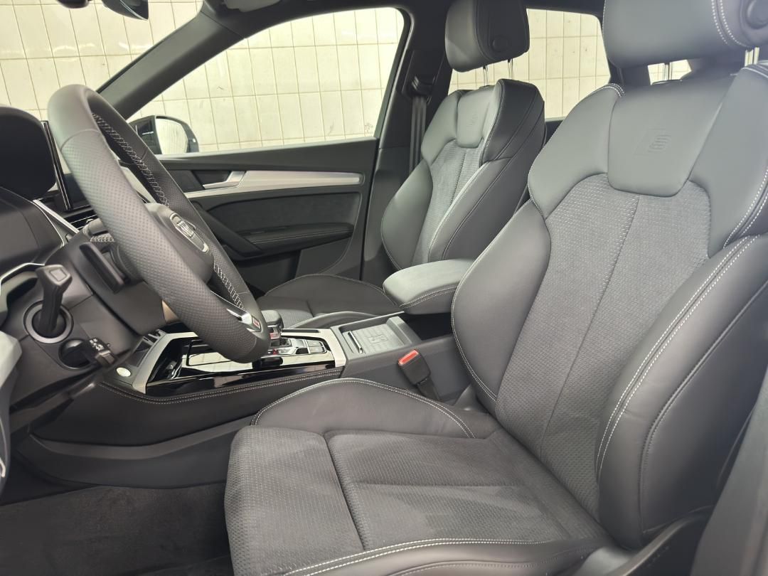 Fahrzeugabbildung Audi Q5 40 2.0 TDI quattro S-Line AHK, MATRIX, Navi
