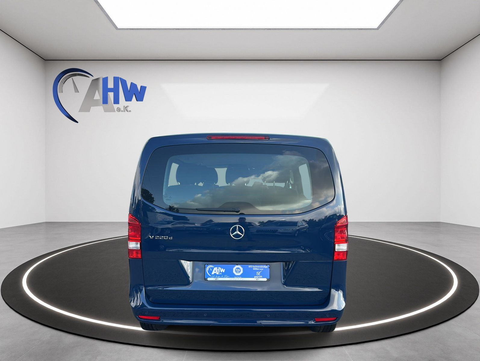 Fahrzeugabbildung Mercedes-Benz V 220 d RISE kompakt