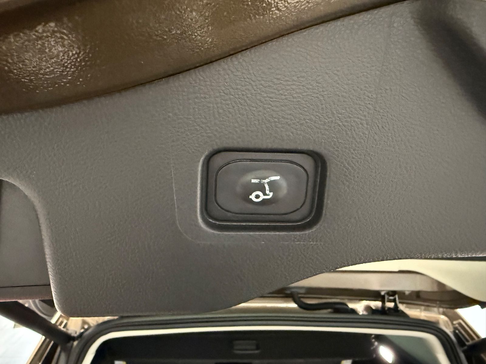 Fahrzeugabbildung Ford Mondeo Turnier Vignale, Navi, Business-Paket